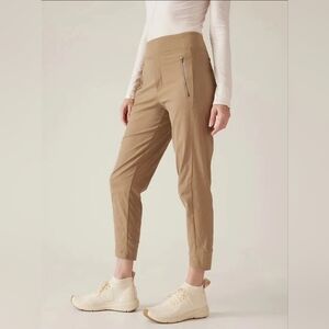 ATHLETA Trekkie North Jogger Sz 2 Big Sur Brown Pants